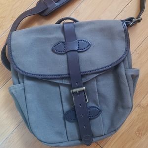 Filson otter green twill field bag (unisex)